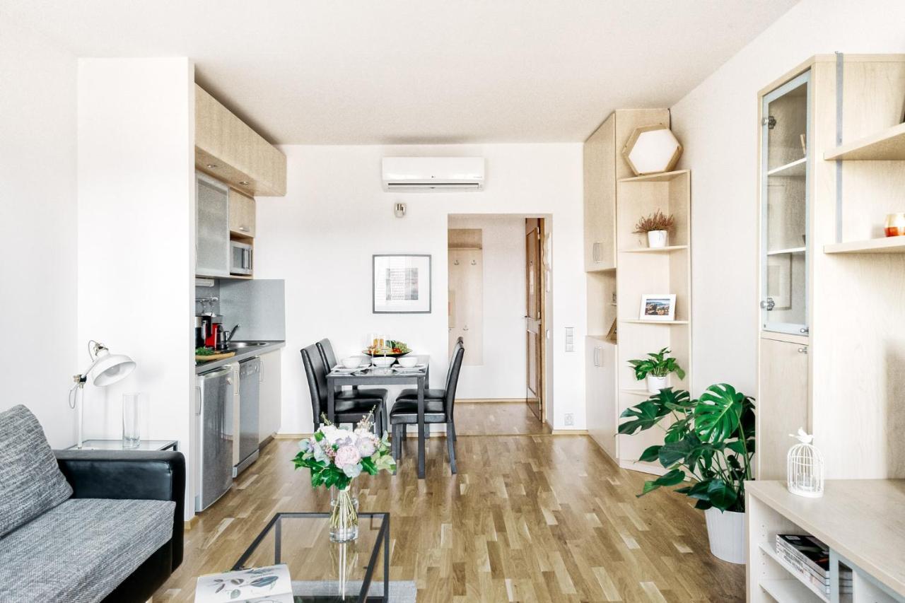 Lil Apartment With Tyn Cathedral View, Parking & Ac Prag Dış mekan fotoğraf